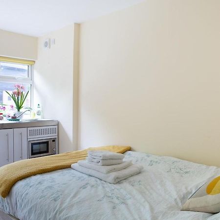 New Snug Doubleensuite In Central Forest Row Eksteriør bilde